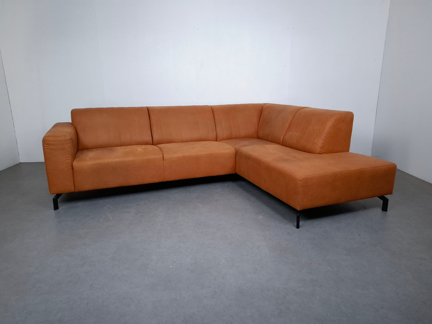 Industriële hoekbank | Cognac bruin
