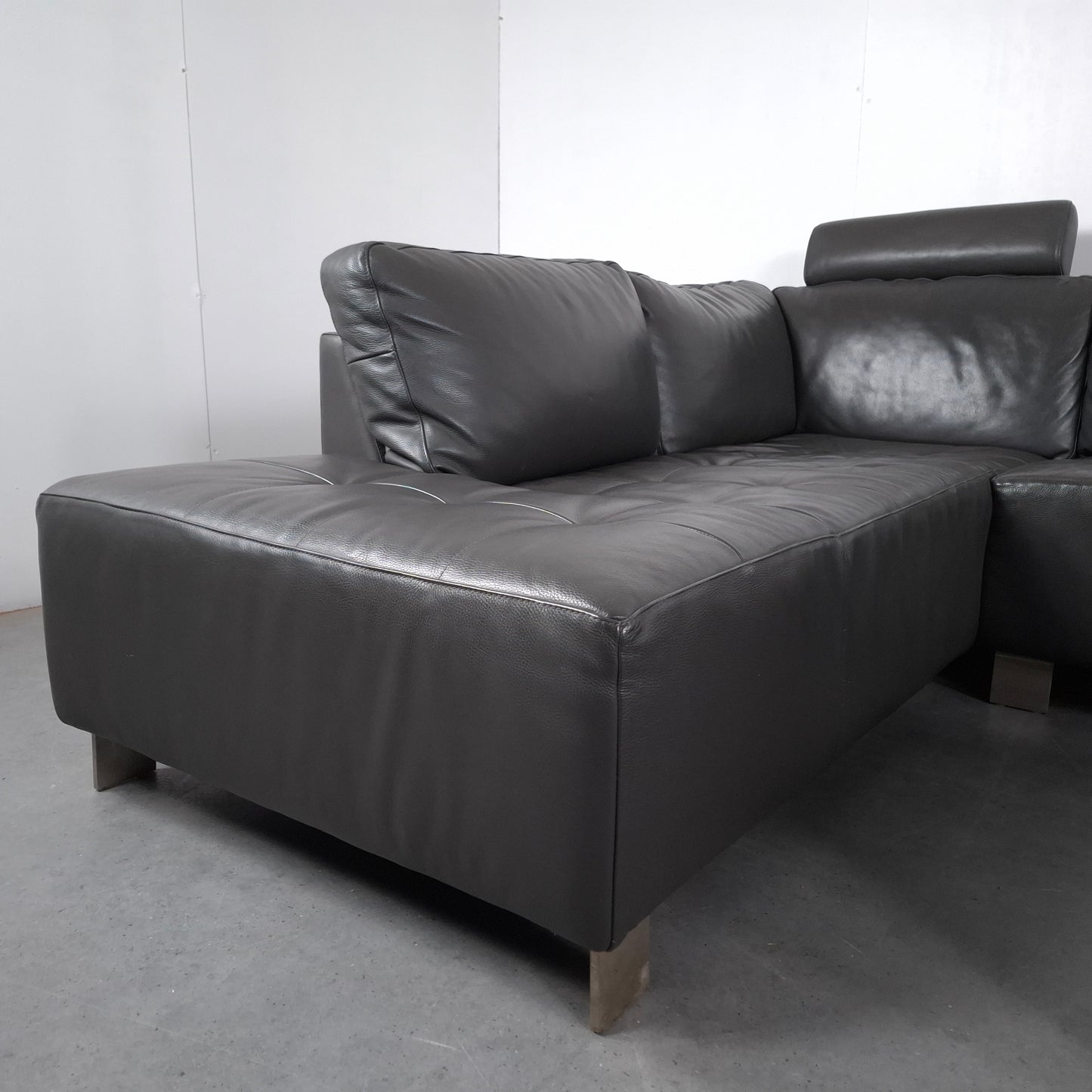 Henders & Hazel hoekbank met hocker | Leder | Grijs