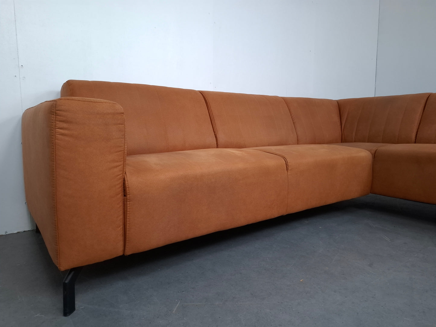 Industriële hoekbank | Cognac bruin