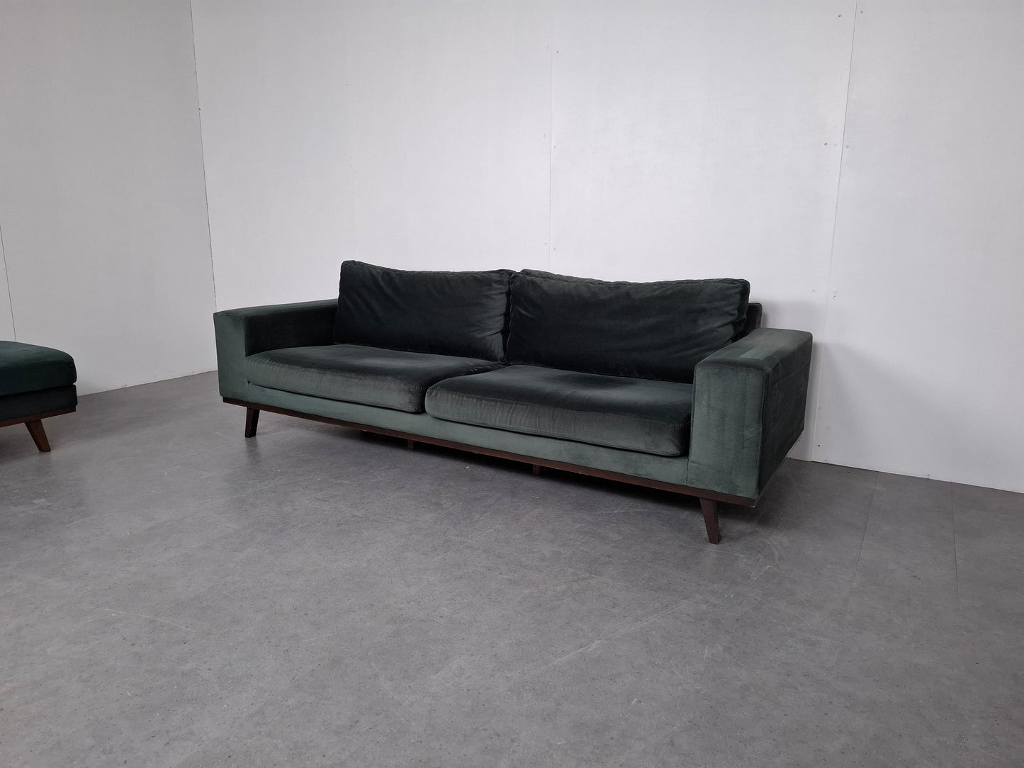 Velourse Retro-look 4 zits bank met hocker | Smaragd groen