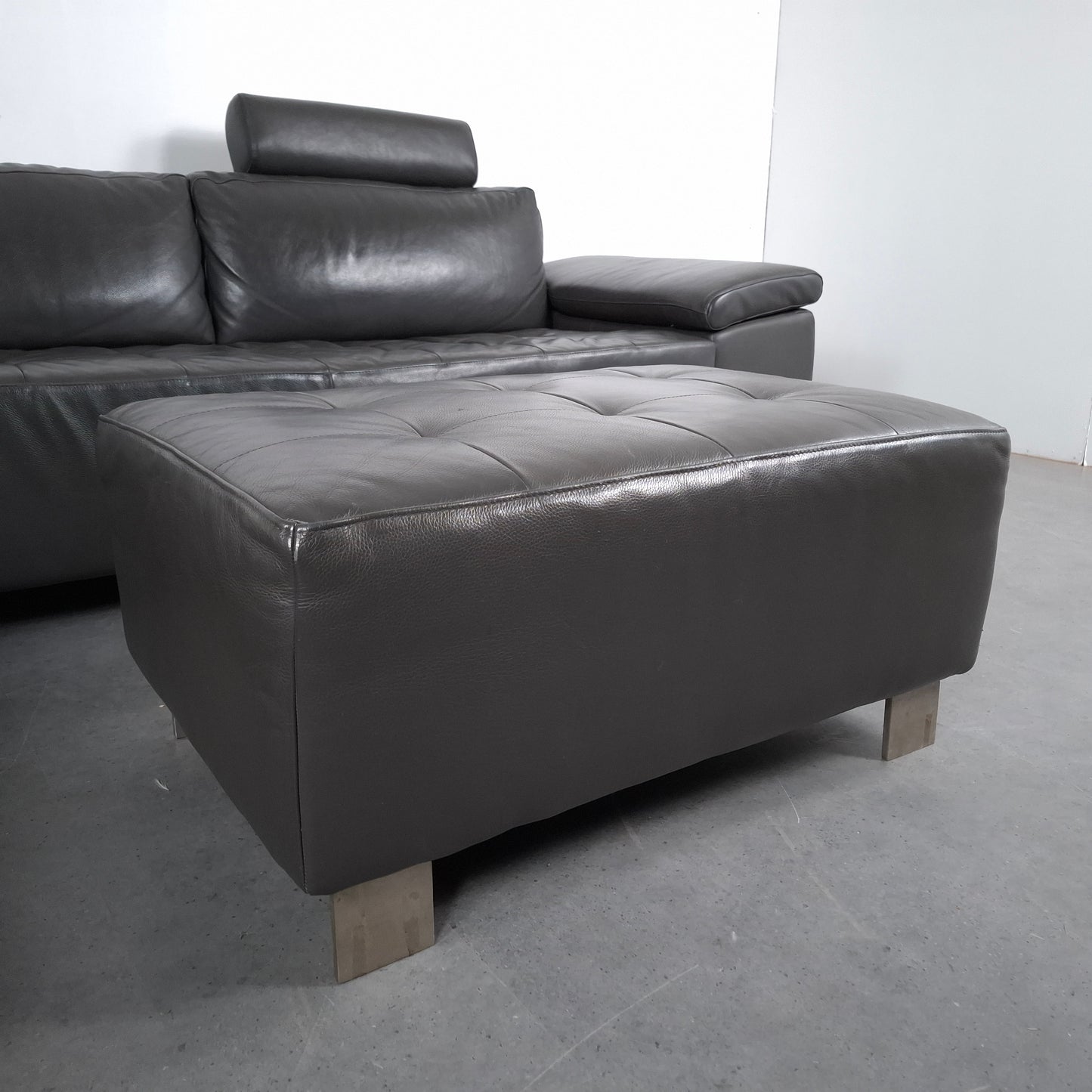 Henders & Hazel hoekbank met hocker | Leder | Grijs