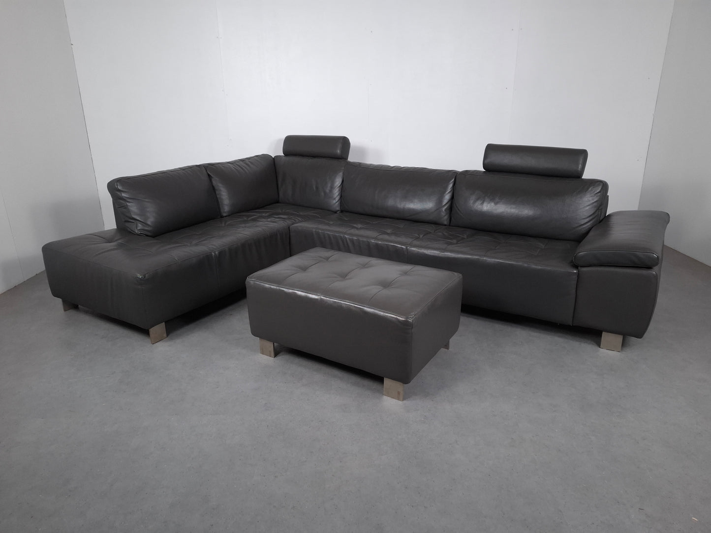 Henders & Hazel hoekbank met hocker | Leder | Grijs