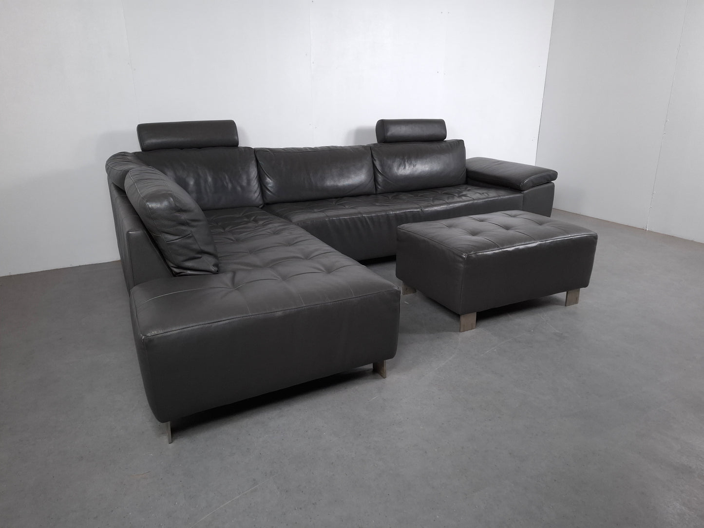 Henders & Hazel hoekbank met hocker | Leder | Grijs
