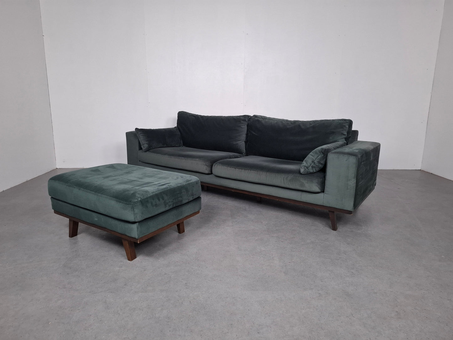 Velourse Retro-look 4 zits bank met hocker | Smaragd groen