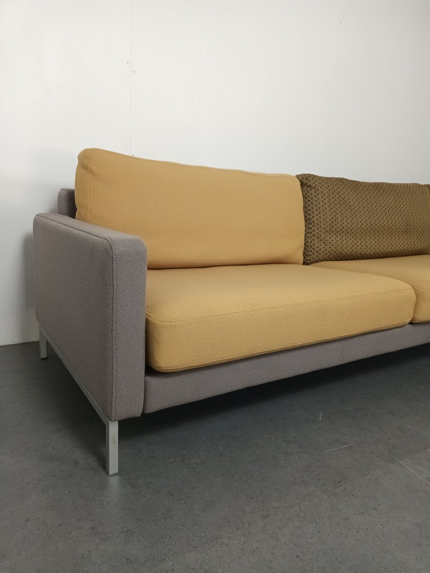 Rolf Benz designer hoekbank | Licht grijs & geel