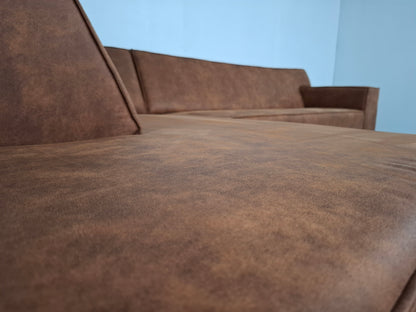 Industriële hoekbank met roest patroon | Cognac bruin