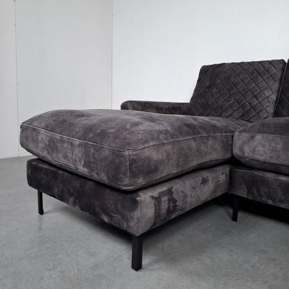 Urban Sofa: By Ira Ness velourse hoekbank | Grafiet grijs