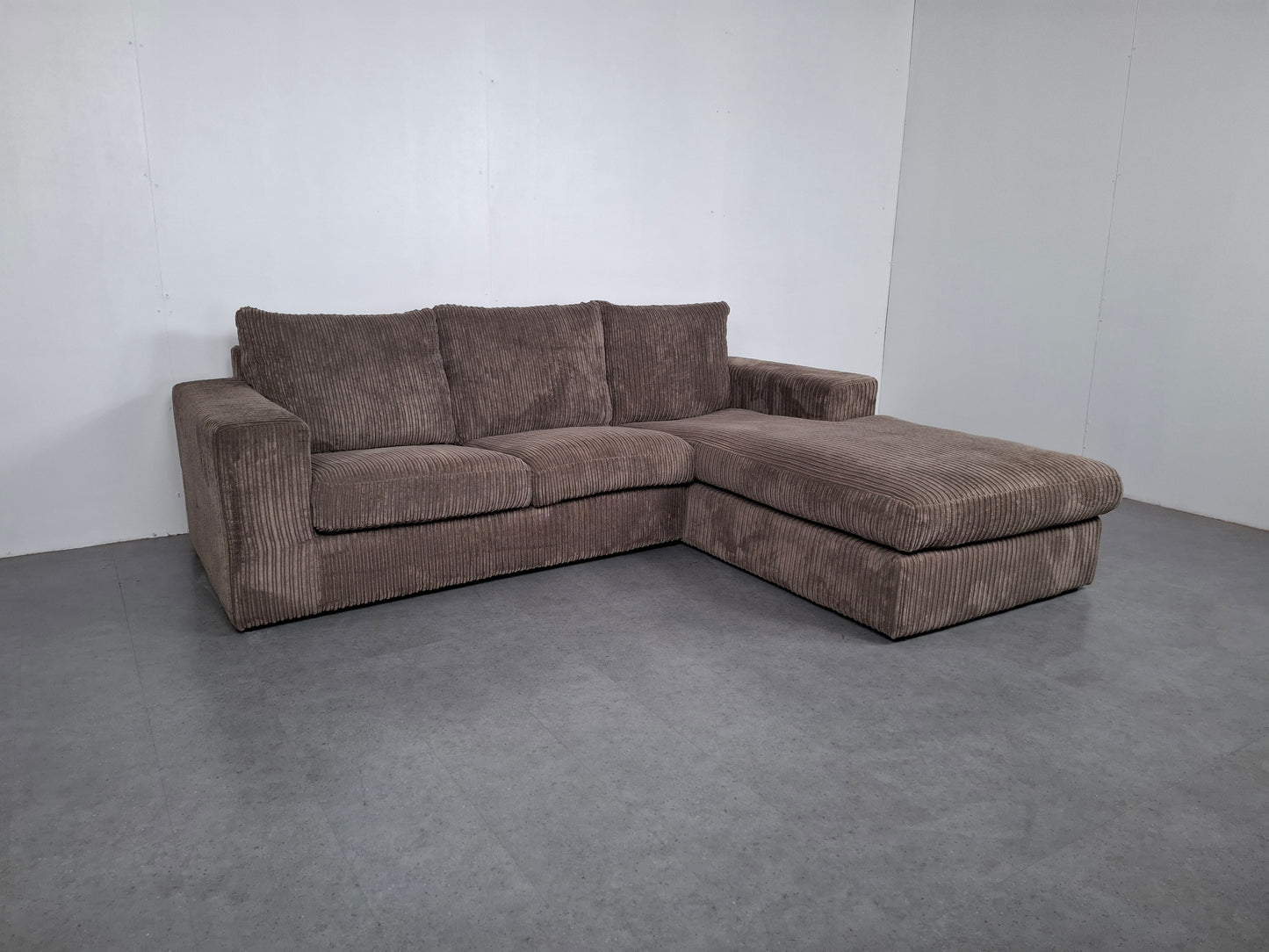 Ribstof 3 zits formaat hoekbank | Taupe bruin