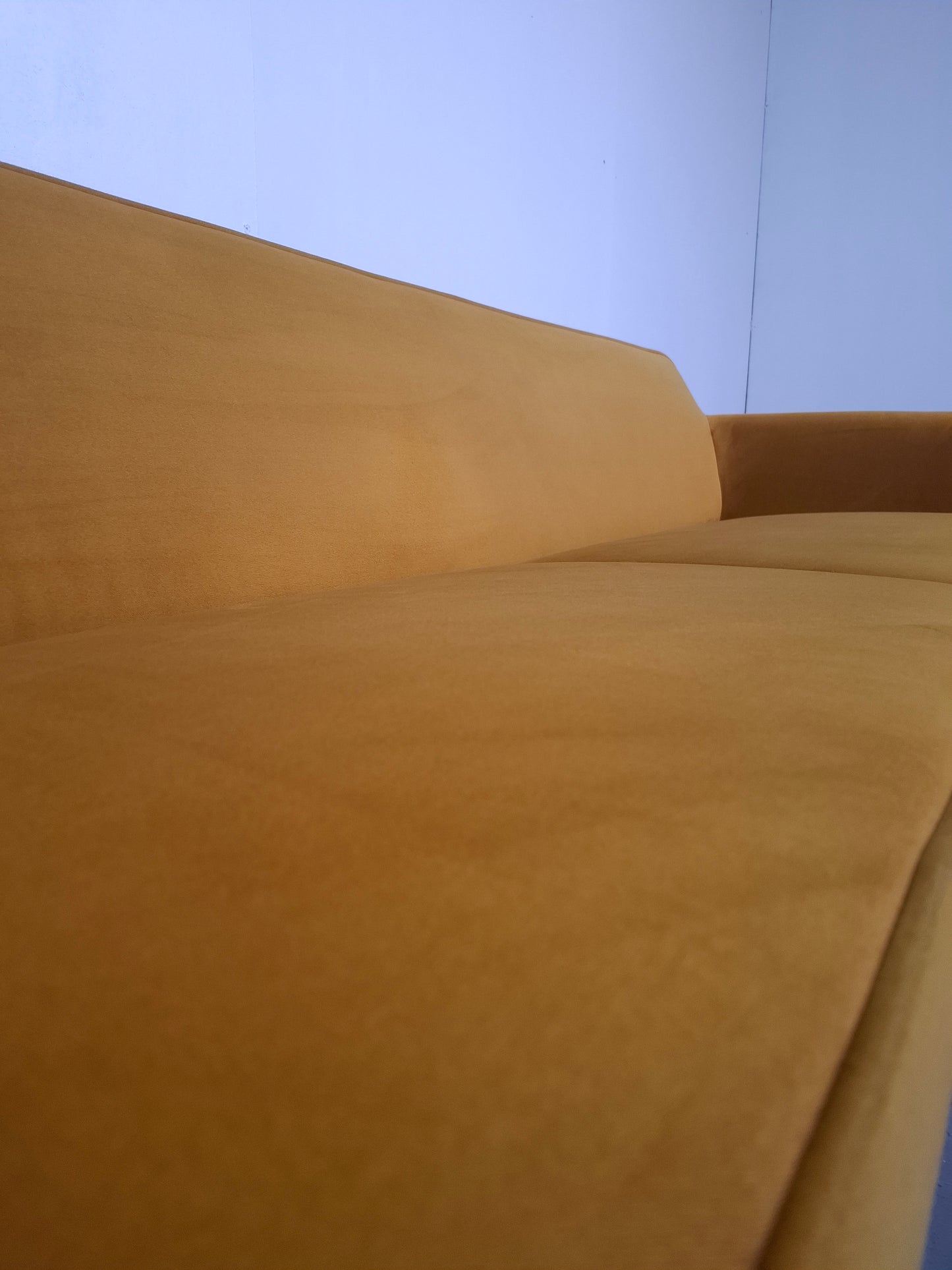 WOOOD model Rocco 3 zits bank | Okergeel