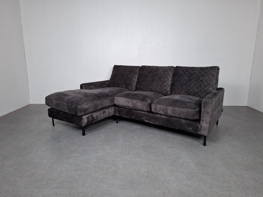 Urban Sofa: By Ira Ness velourse hoekbank | Grafiet grijs