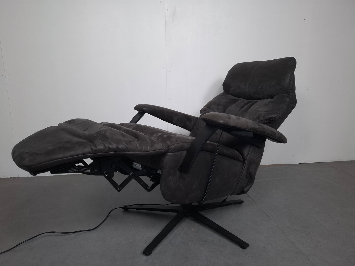 Elektrisch verstelbare relaxstoel Alcantara | Grijs