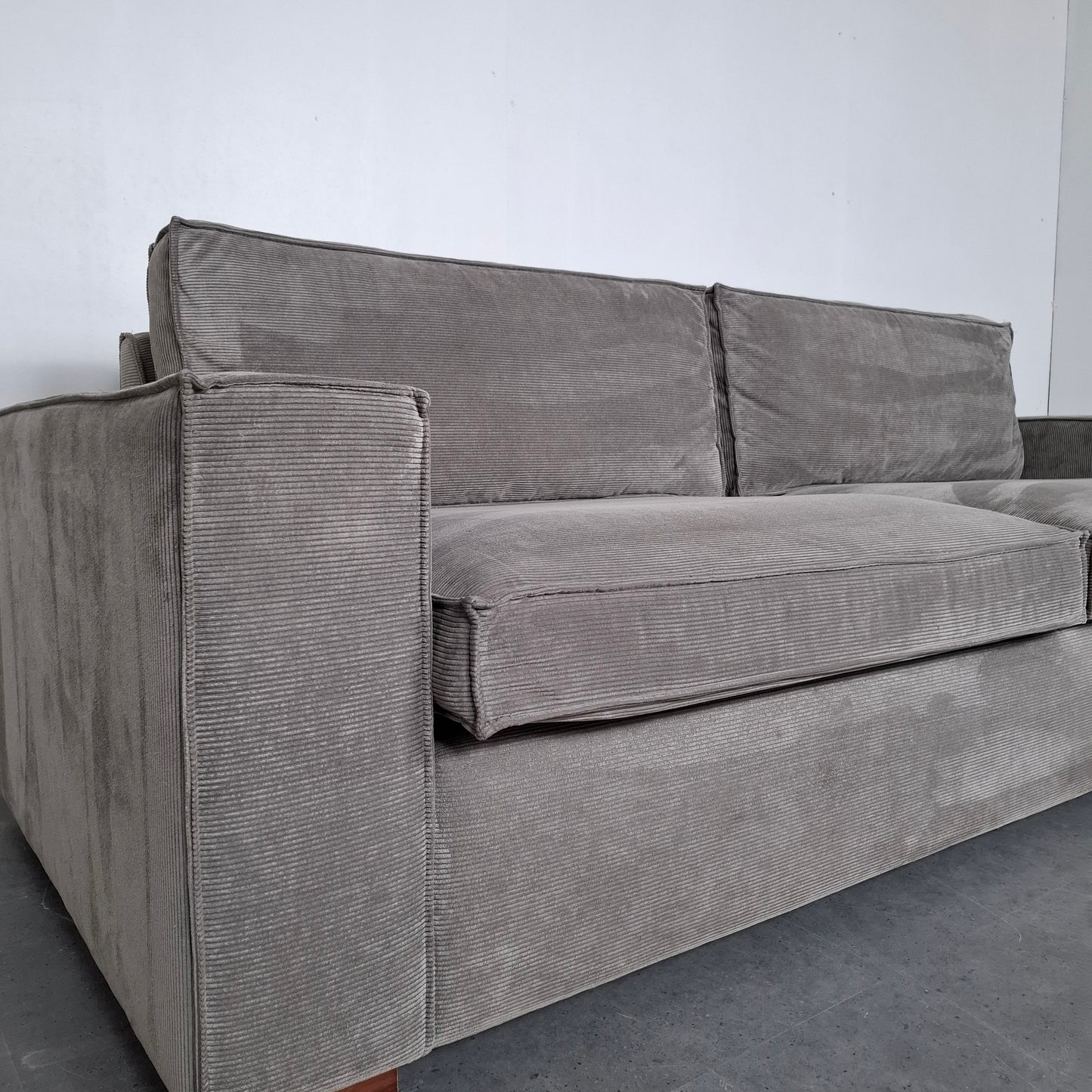 WOOOD Thomas bank in Ribstof | Vergrijsd
