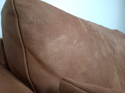 Retro look bank met hocker van Eco Leder | Cognac bruin
