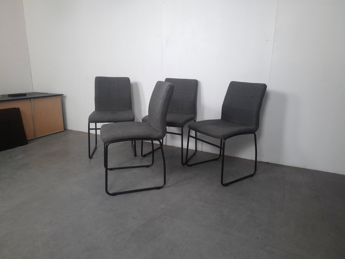 Stijlvolle set van 4 Eetkamer Stoelen | GRATIS BEZORGING | Gereinigd