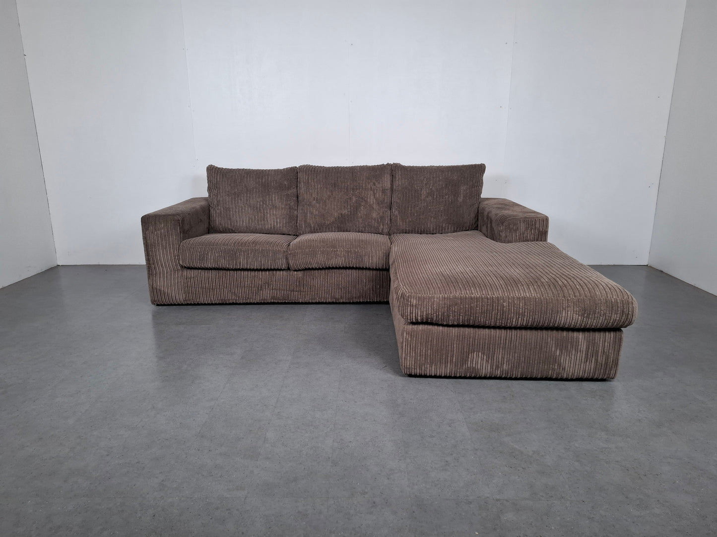 Ribstof 3 zits formaat hoekbank | Taupe bruin