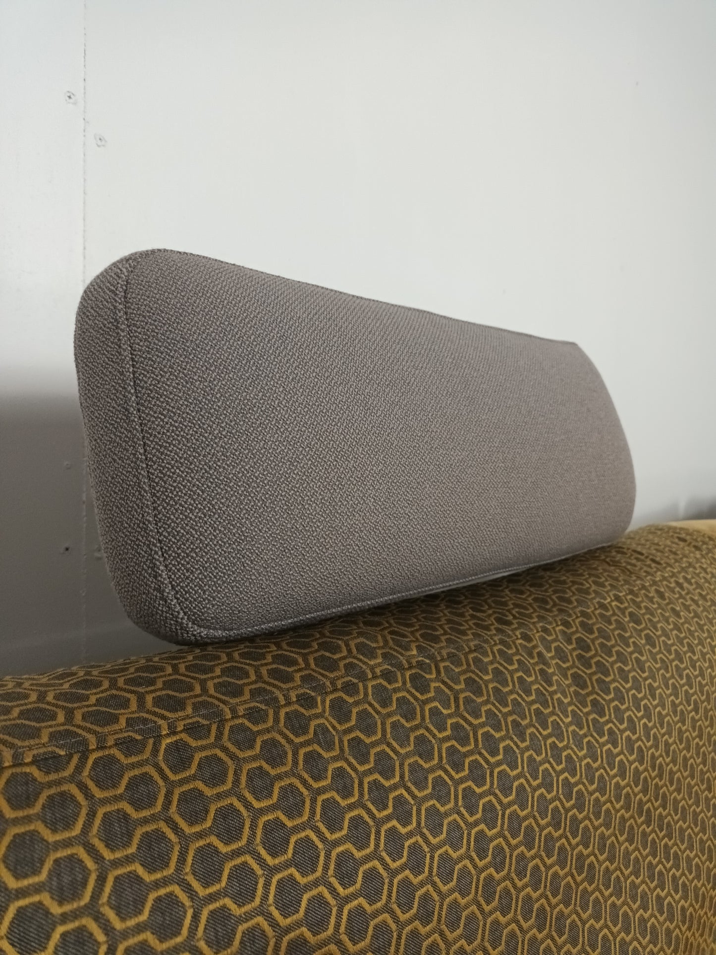 Rolf Benz designer hoekbank | Licht grijs & geel