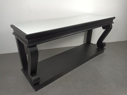 Richmond Interiors Sidetable