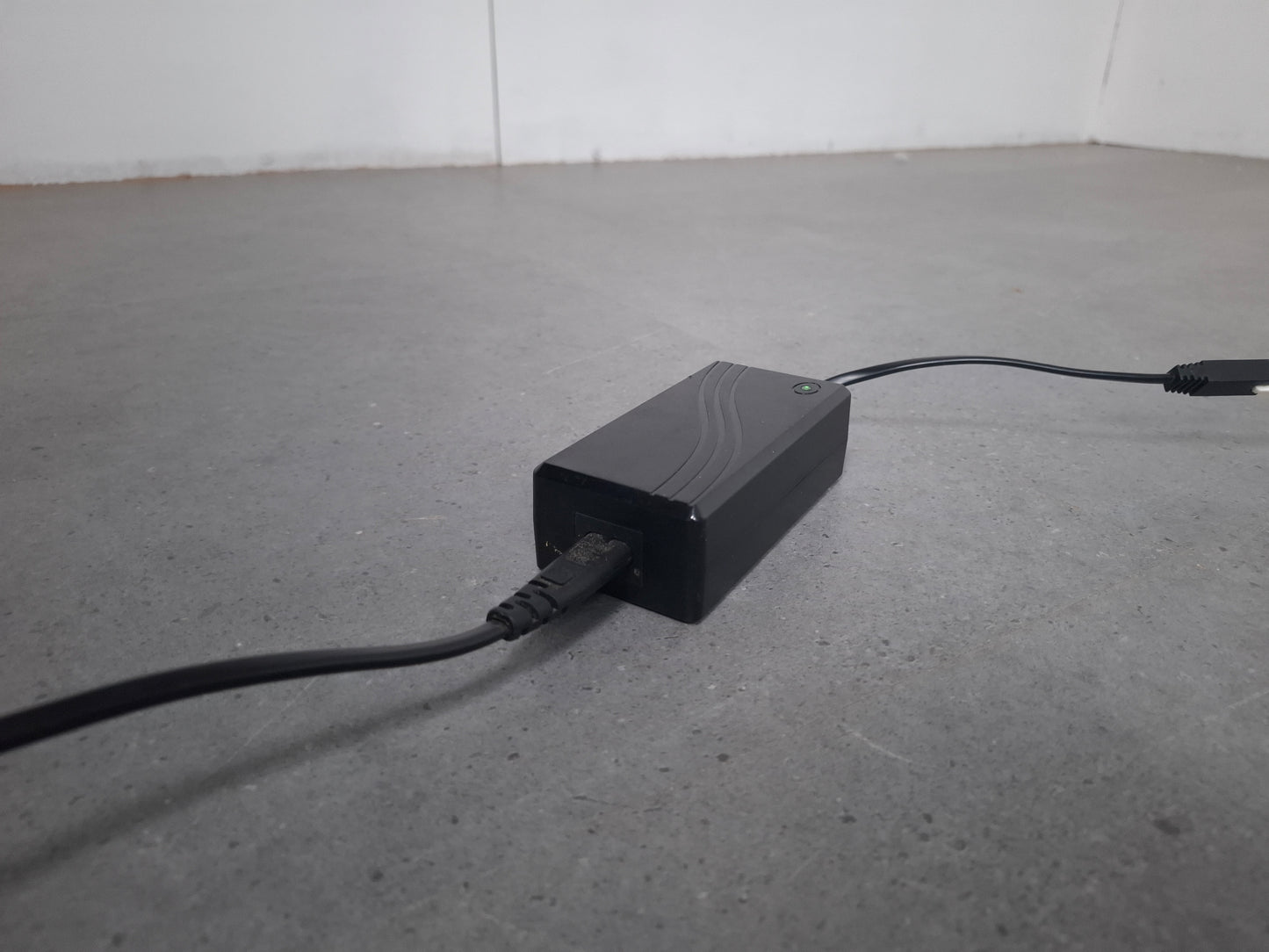 Elektrisch verstelbare relaxstoel Alcantara | Grijs