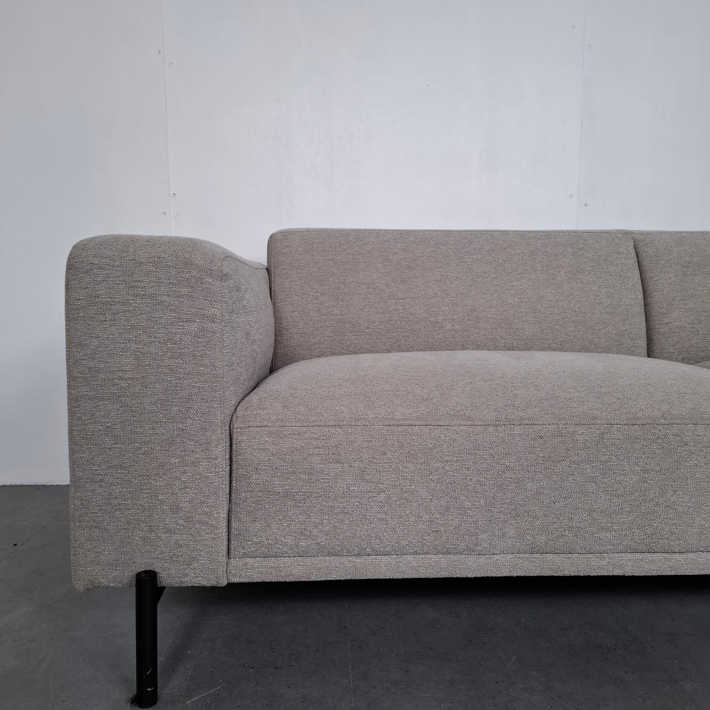 BY SIDDE Odin 4 zits bank met hocker | Grijs