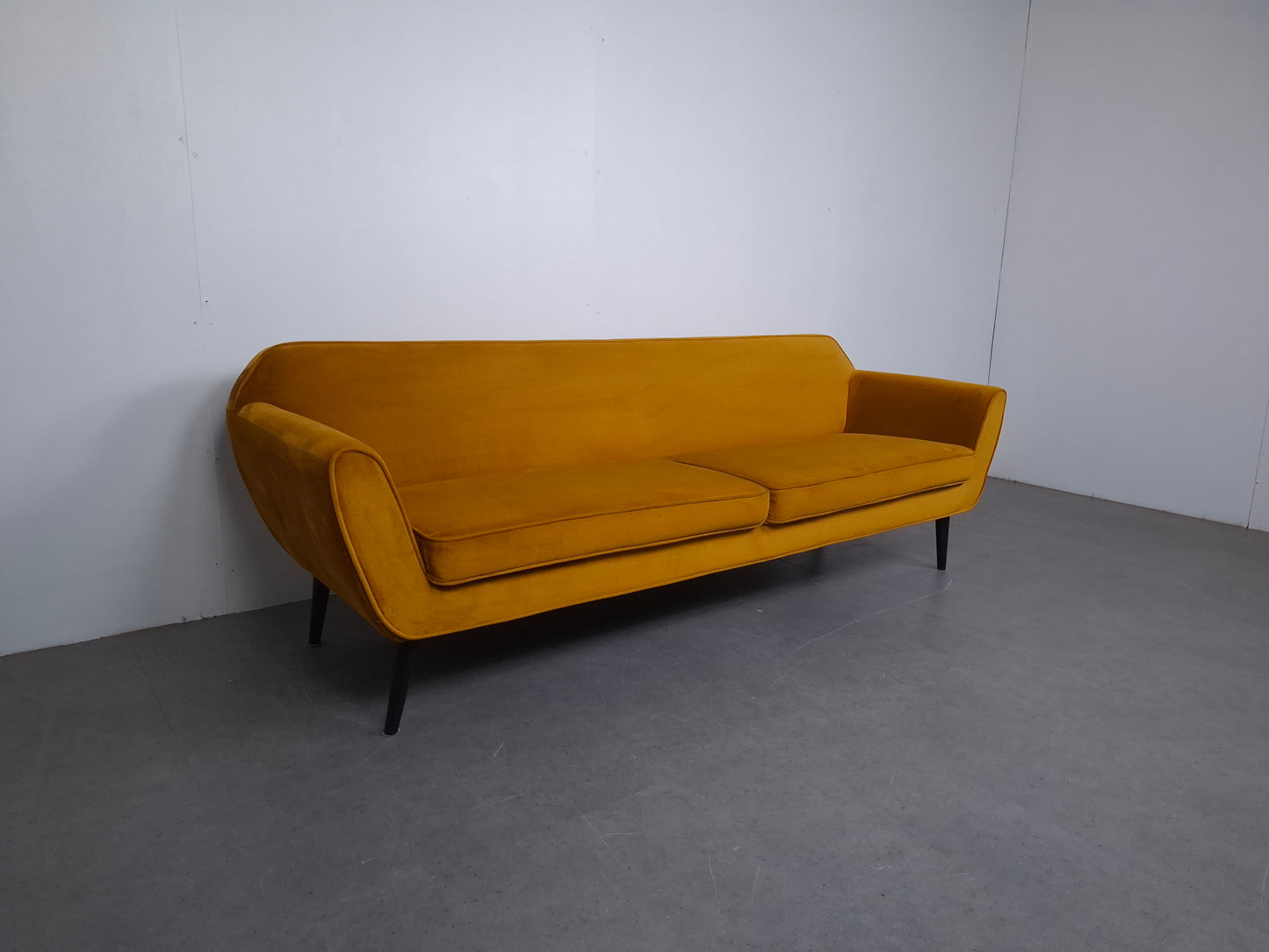 WOOOD model Rocco 3 zits bank | Okergeel