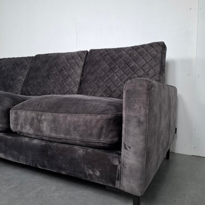 Urban Sofa: By Ira Ness velourse hoekbank | Grafiet grijs