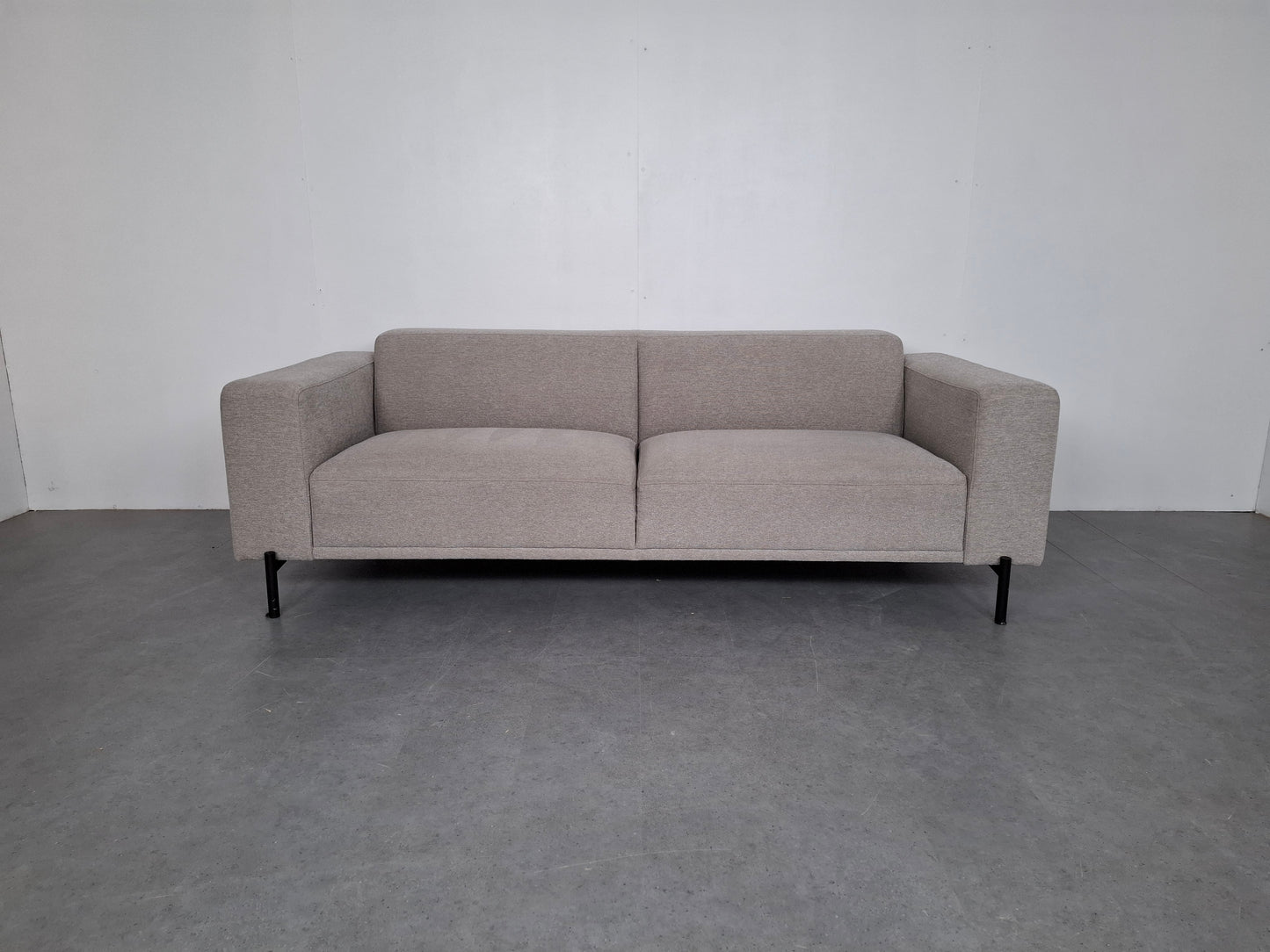 BY SIDDE Odin 4 zits bank met hocker | Grijs