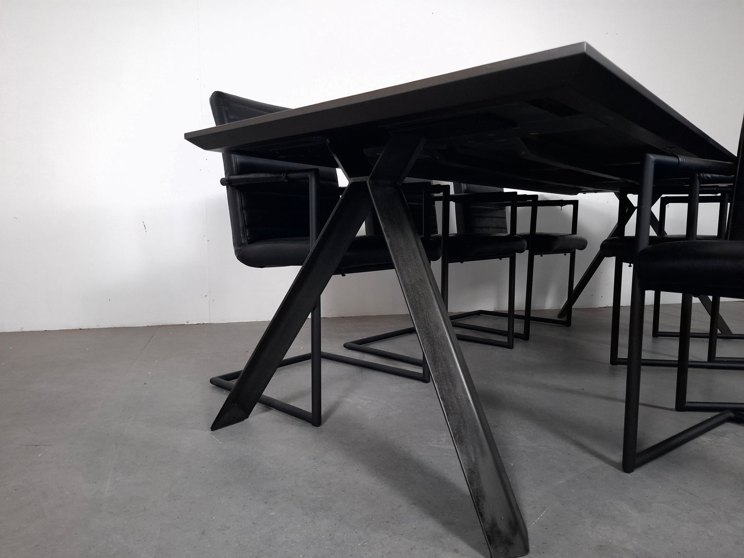Eetkamer set: Hoge kwaliteits Eettafel met 6 Stoelen