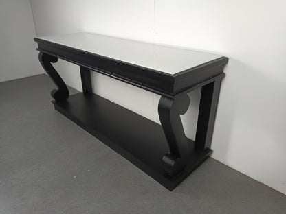 Richmond Interiors Sidetable