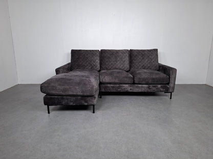 Urban Sofa: By Ira Ness velourse hoekbank | Grafiet grijs
