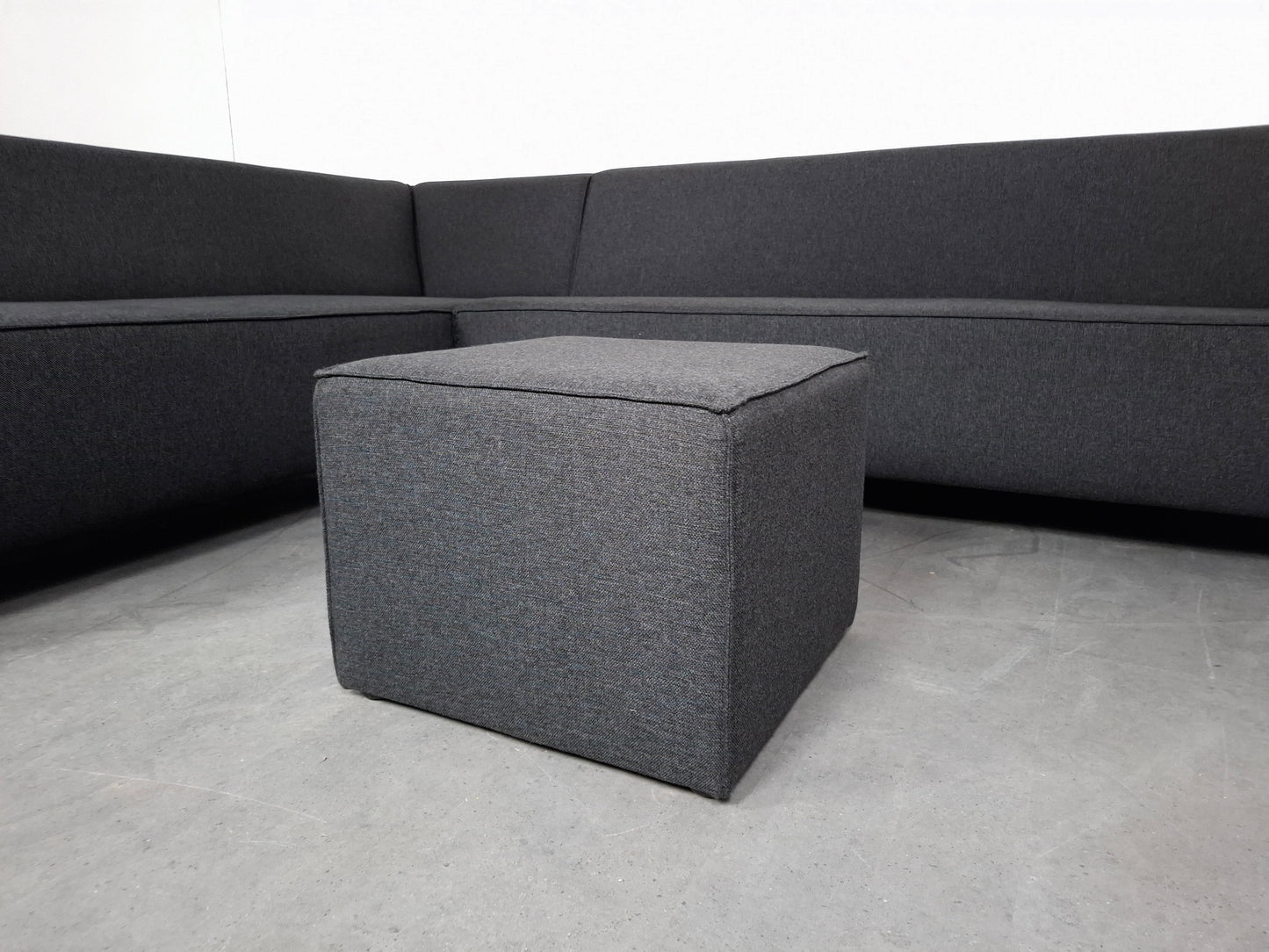 Moderne Hoekbank met Hocker | Grijs