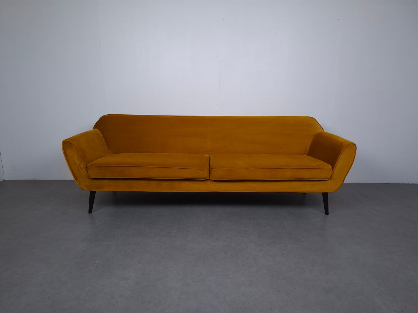 WOOOD model Rocco 3 zits bank | Okergeel