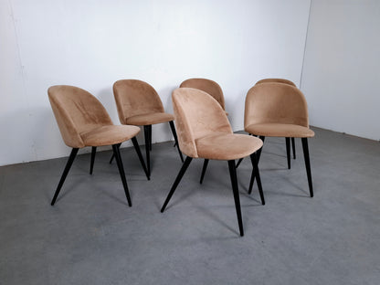 Set van 6 Velourse Eetkamerstoelen | Taupe