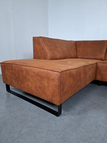 Industriële hoekbank met roest patroon | Cognac bruin