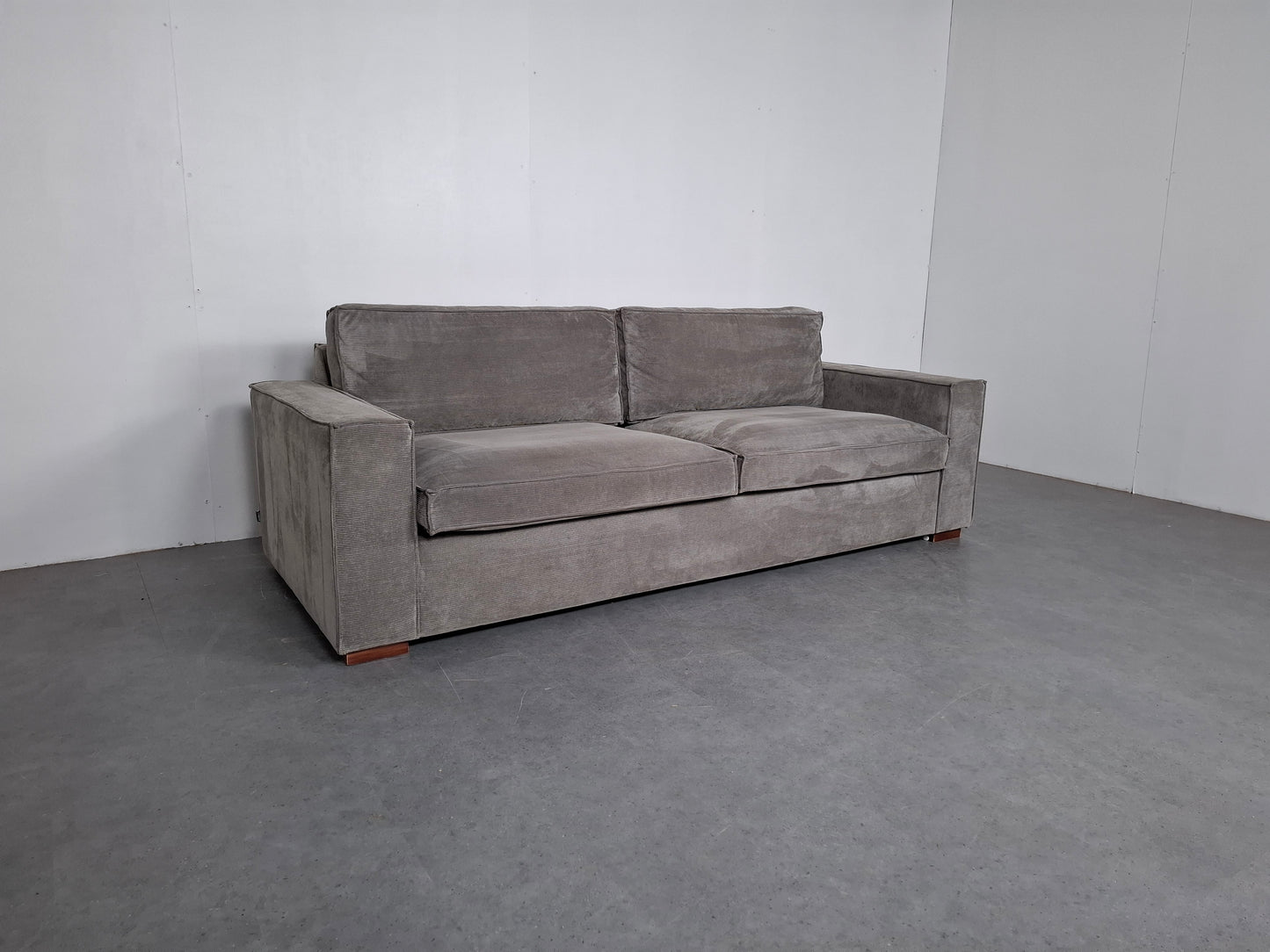 WOOOD Thomas bank in Ribstof | Vergrijsd