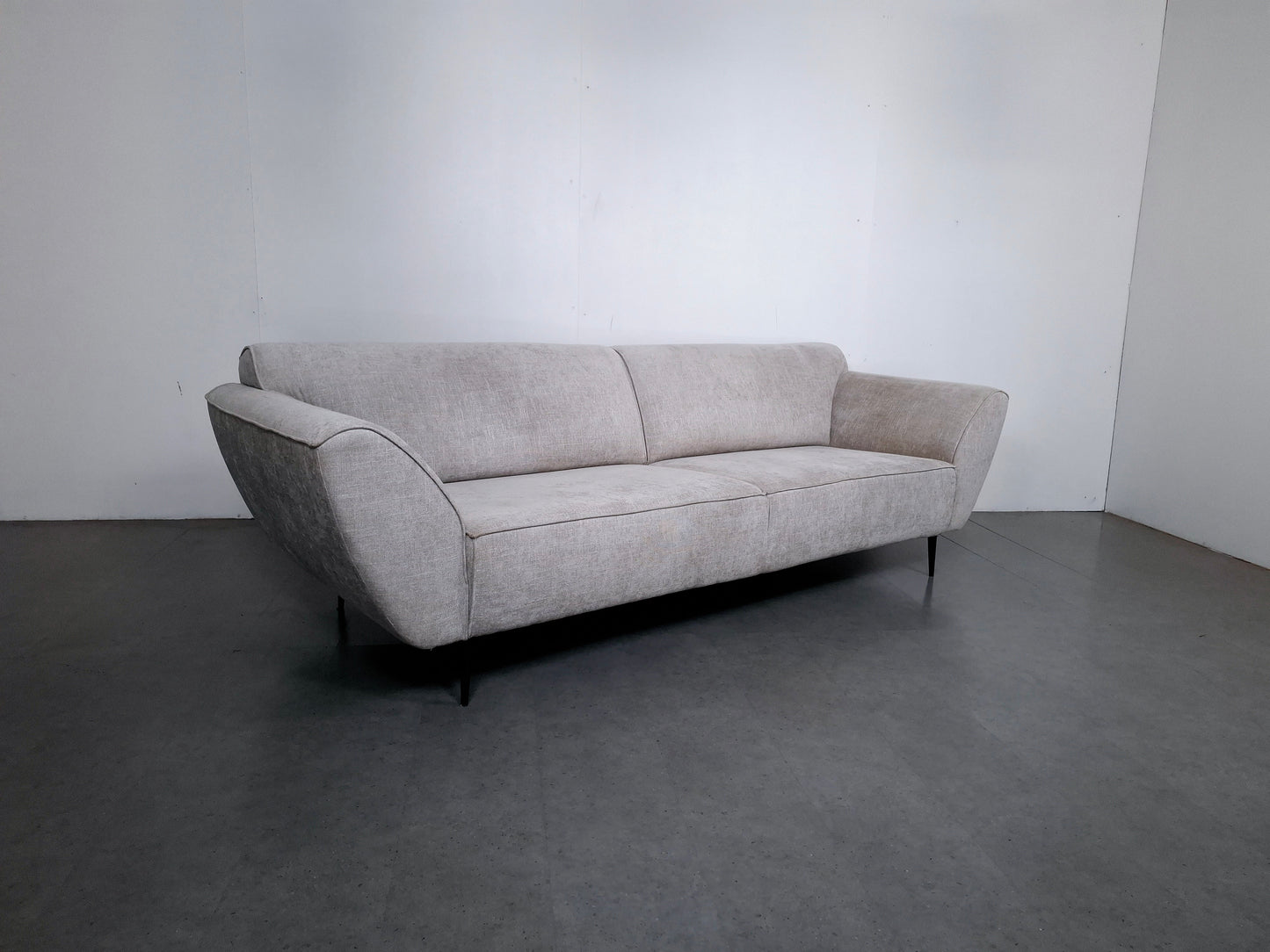 Complete set van Montel: 4 zits & 2,5 zits Bank met Hocker | Gemeleerd