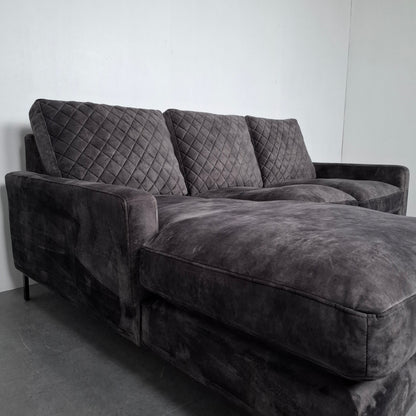 Urban Sofa: By Ira Ness velourse hoekbank | Grafiet grijs